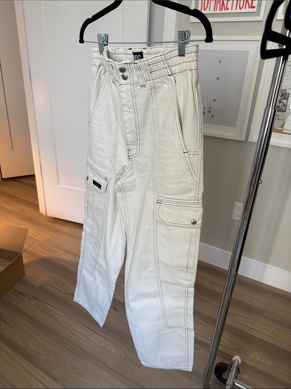BDG Off-White Relaxed Cargo Pants
